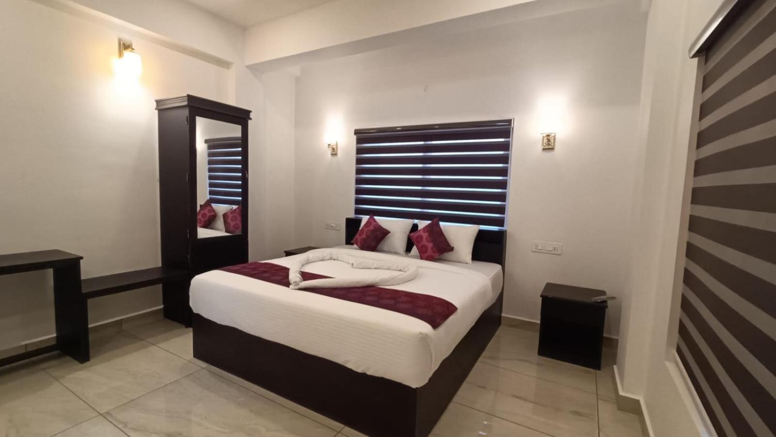 Himasailam Pool Resort Vagamon Bagian luar foto
